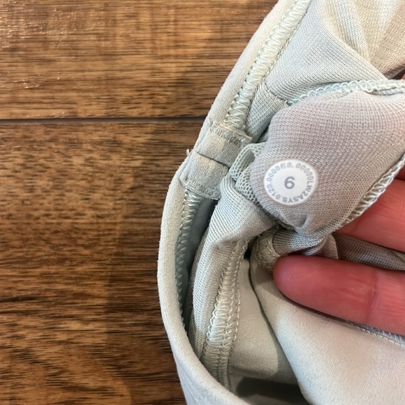 Lululemon flow y sports bra - Picture 5 of 5